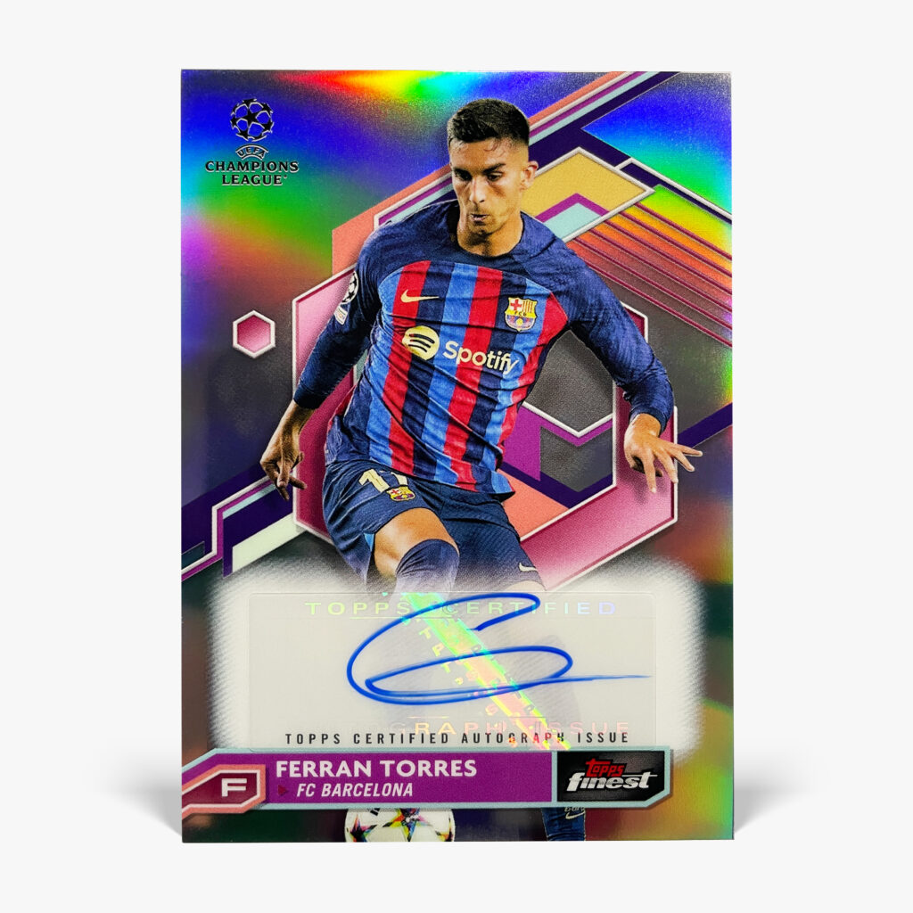 2022-23 Topps Finest UCC - Ferran Torres Autograf