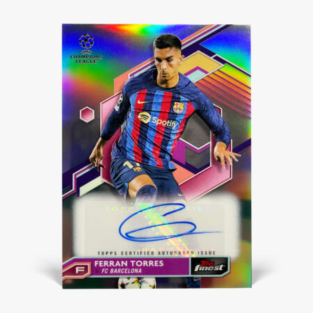 2022-23 Topps Finest UCC - Ferran Torres Autograf