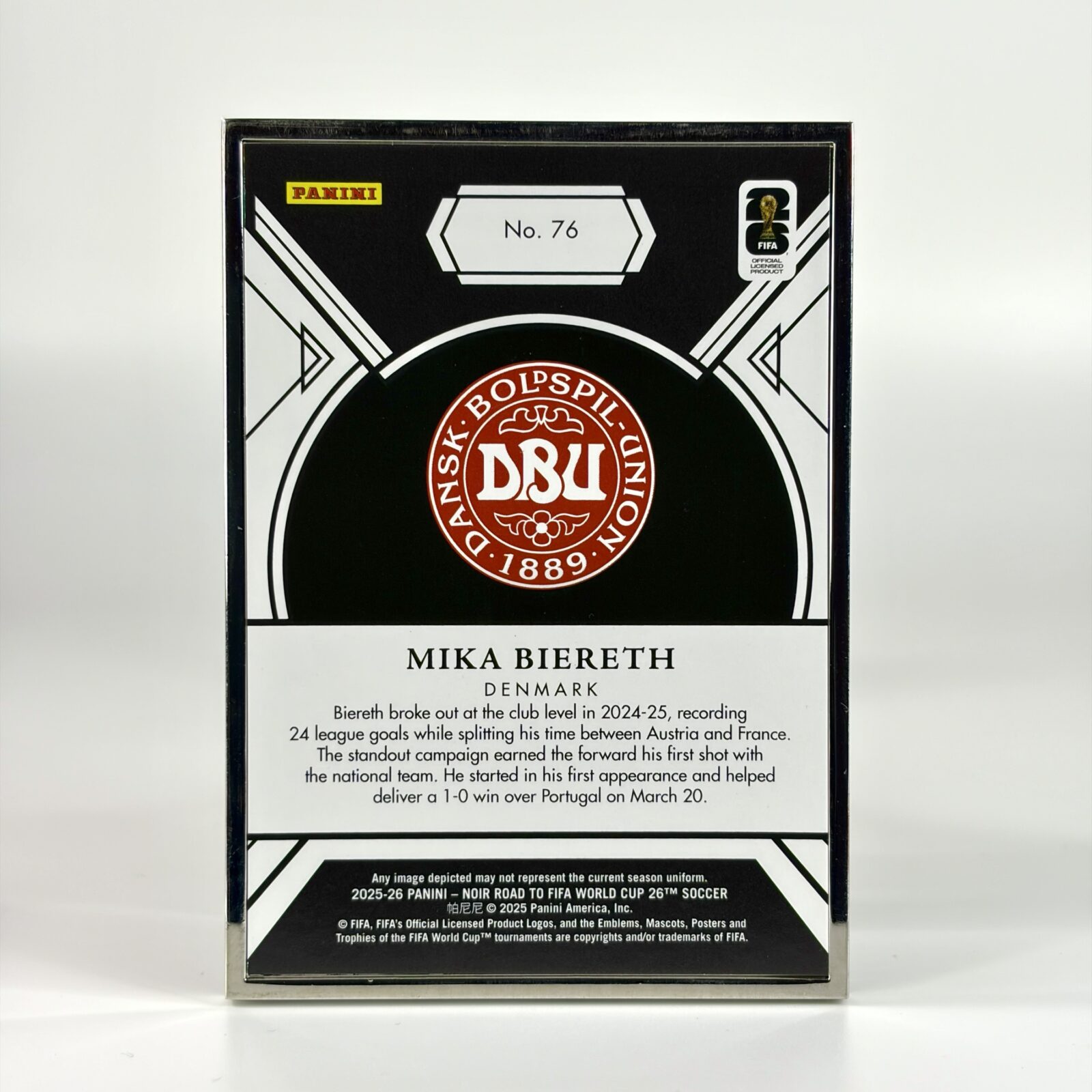 2025-26 Panini Noir Road to FIFA World Cup - Mika Biereth /10 - Billede 2